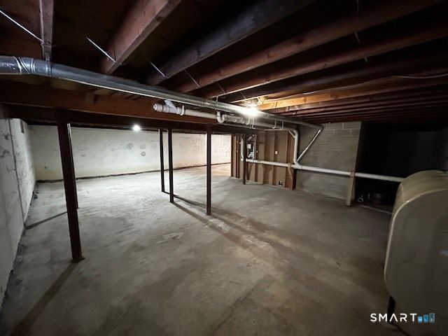 24 Webb Circle, Monroe, CT 06468