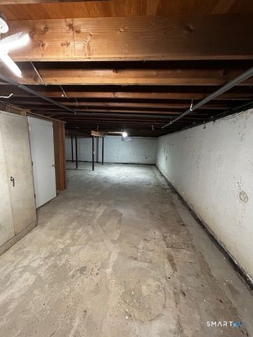 24 Webb Circle, Monroe, CT 06468