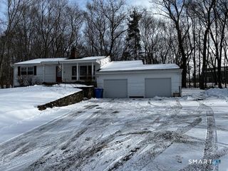 24 Webb Circle, Monroe, CT 06468