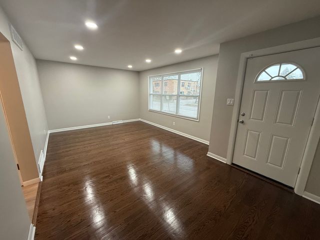 494 Buffalo Avenue, Calumet City, IL 60409