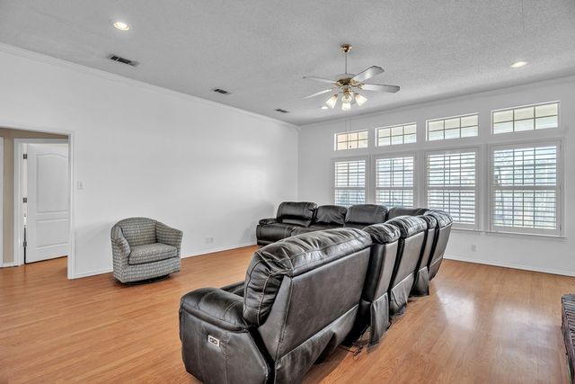 2906 S County Rd 1082, Midland, TX 79706