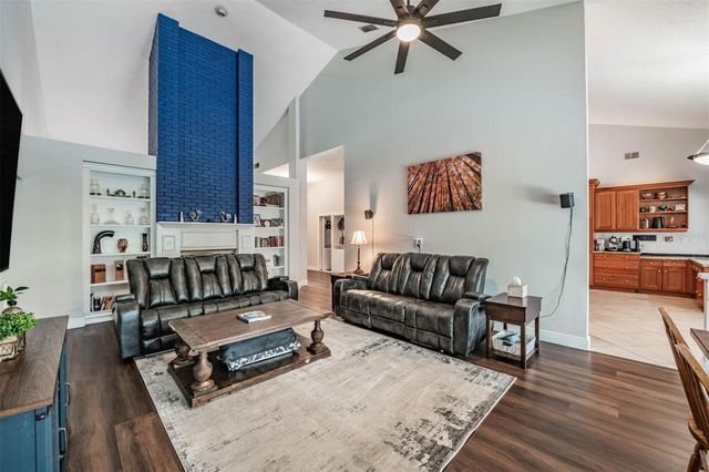 2542 MASON OAKS DRIVE, Valrico, FL 33596