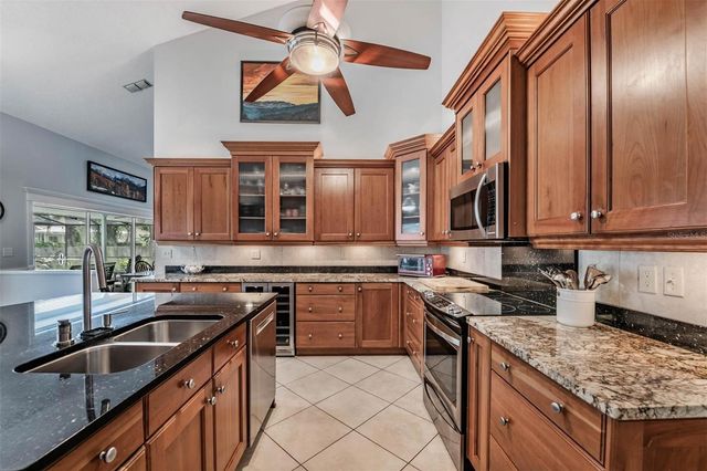 2542 MASON OAKS DRIVE, Valrico, FL 33596