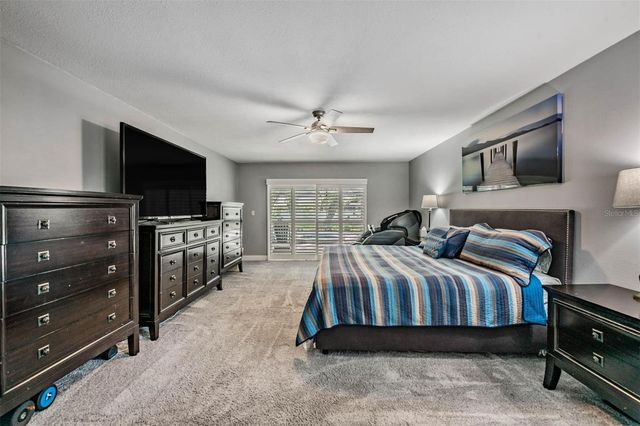 2542 MASON OAKS DRIVE, Valrico, FL 33596