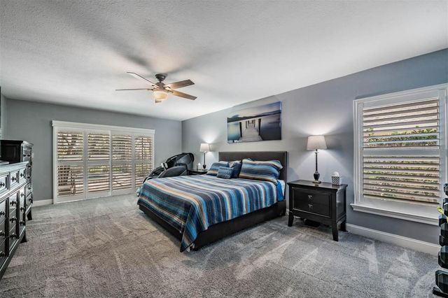 2542 MASON OAKS DRIVE, Valrico, FL 33596