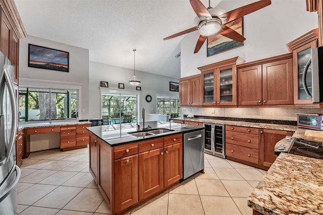 2542 MASON OAKS DRIVE, Valrico, FL 33596