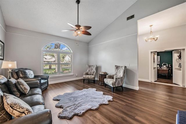 2542 MASON OAKS DRIVE, Valrico, FL 33596