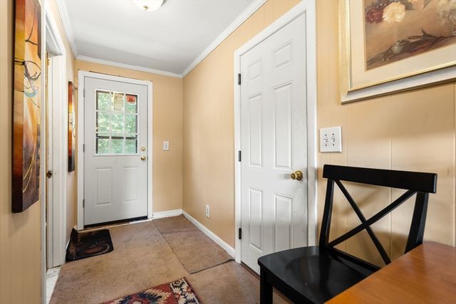 17 Crossman St, Taunton, MA 02780