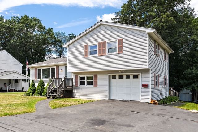17 Crossman St, Taunton, MA 02780