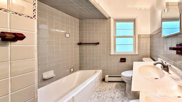 2748 NE Ulysses Street NE, Minneapolis, MN 55418