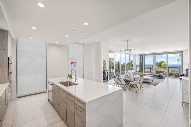 301 1ST STREET S 803, St Petersburg, FL 33701