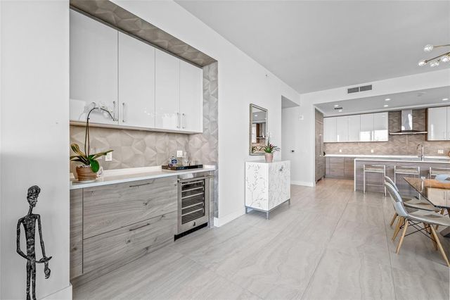 301 1ST STREET S 803, St Petersburg, FL 33701