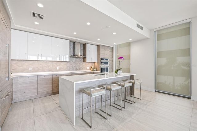 301 1ST STREET S 803, St Petersburg, FL 33701