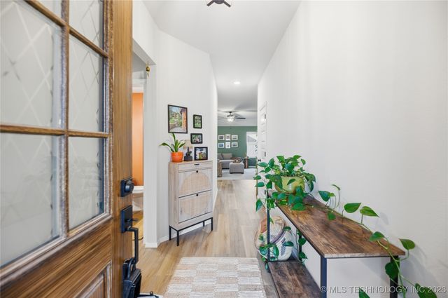 1665 E 138th Place, Glenpool, OK 74033