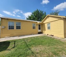 2225 W. Olmos, San Antonio, TX 78201