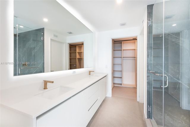 700 NE 24th St 4303, Miami, FL 33137