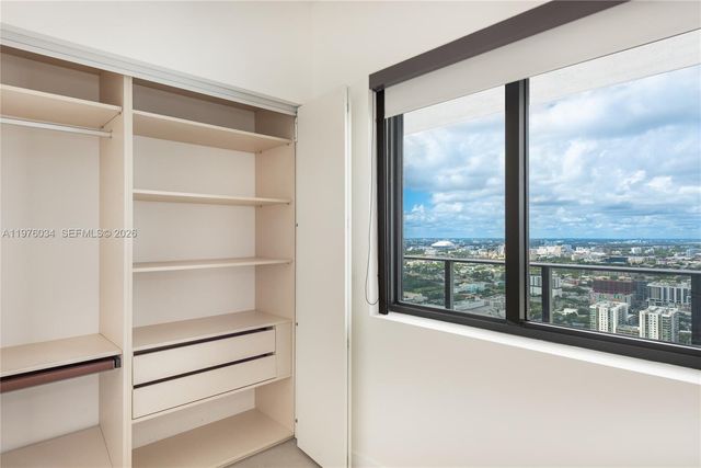 700 NE 24th St 4303, Miami, FL 33137