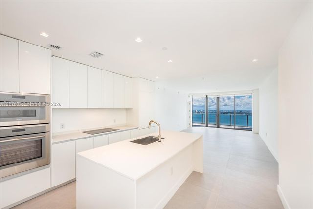 700 NE 24th St 4303, Miami, FL 33137