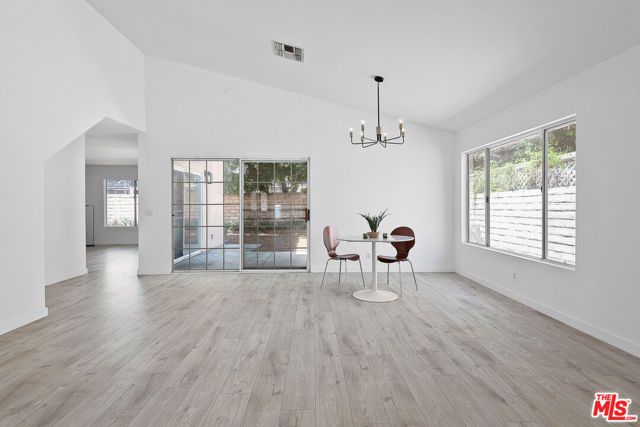 8473 Penfield Avenue, Winnetka (los Angeles), CA 91306