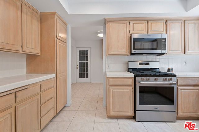 8473 Penfield Avenue, Winnetka (los Angeles), CA 91306