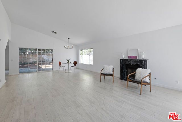 8473 Penfield Avenue, Winnetka (los Angeles), CA 91306