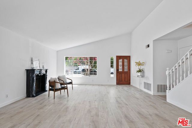 8473 Penfield Avenue, Winnetka (los Angeles), CA 91306