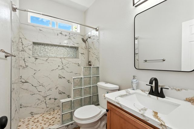 19 Tierra Del Sol Road, Edgewood, NM 87015