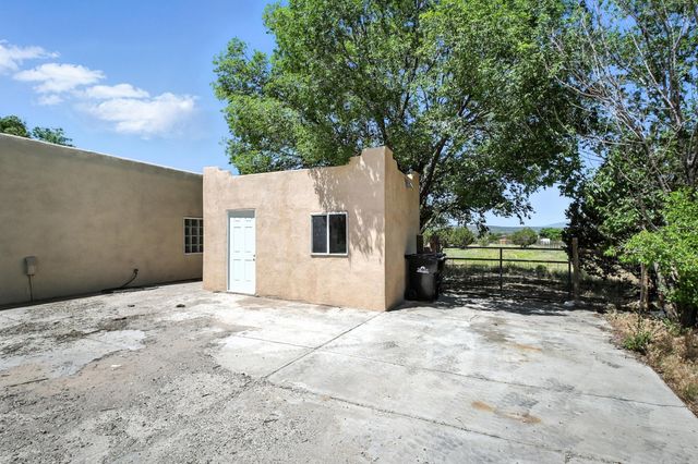 19 Tierra Del Sol Road, Edgewood, NM 87015