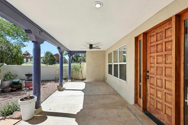 19 Tierra Del Sol Road, Edgewood, NM 87015