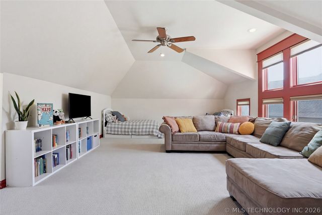 9418 S Jamestown Avenue, Tulsa, OK 74137