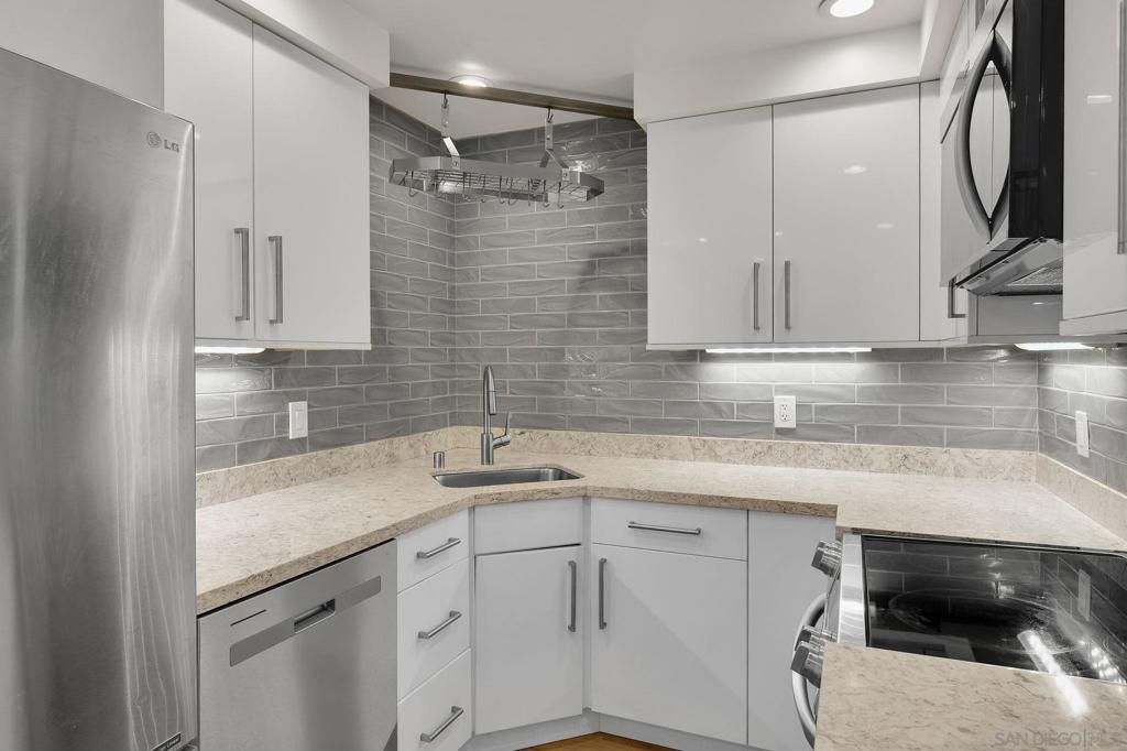 3431 Park Blvd 202, San Diego, CA 92103 — photo 2