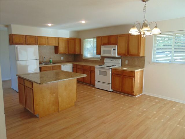 3655 Pallos Verdas Drive, Dallas, TX 75229