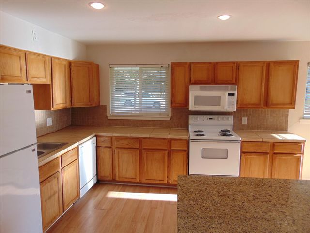 3655 Pallos Verdas Drive, Dallas, TX 75229