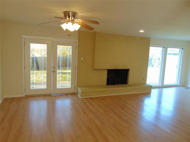 3655 Pallos Verdas Drive, Dallas, TX 75229