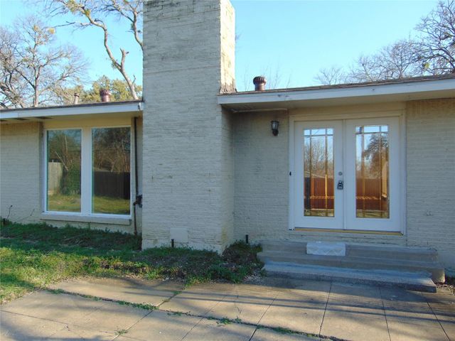 3655 Pallos Verdas Drive, Dallas, TX 75229