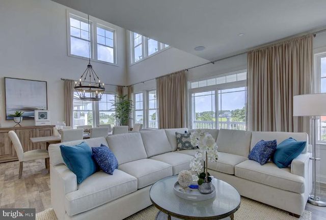8601 CHESAPEAKE DR, Ocean City, MD 21842