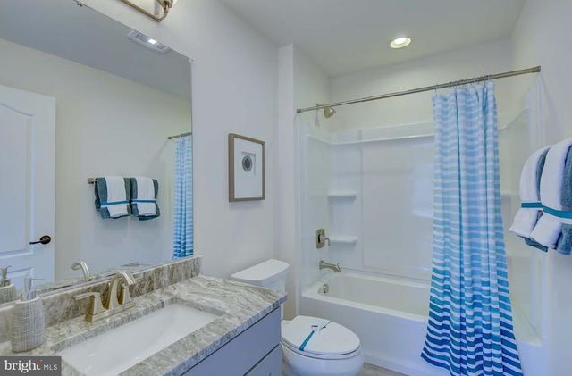 8601 CHESAPEAKE DR, Ocean City, MD 21842