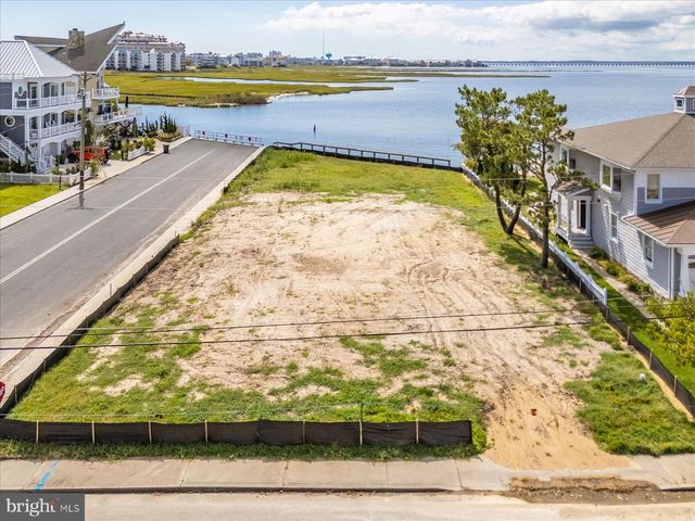 8601 CHESAPEAKE DR, Ocean City, MD 21842