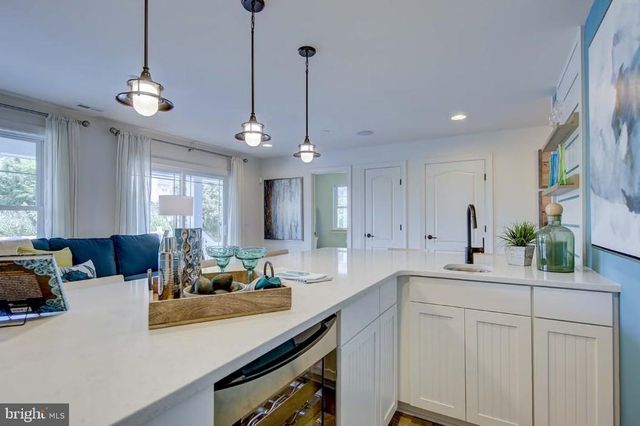 8601 CHESAPEAKE DR, Ocean City, MD 21842