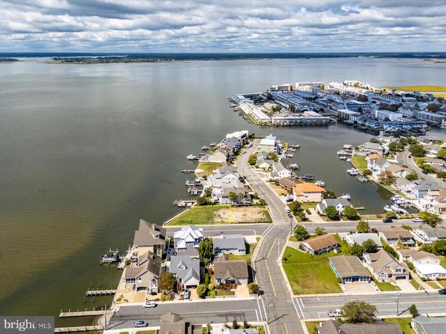 8601 CHESAPEAKE DR, Ocean City, MD 21842