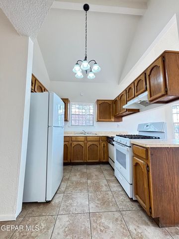 9321 CHANTILLY Drive, El Paso, TX 79907