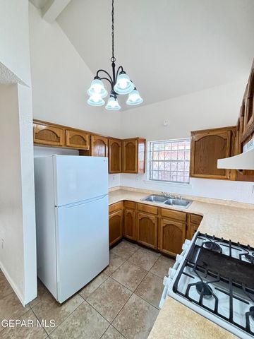 9321 CHANTILLY Drive, El Paso, TX 79907