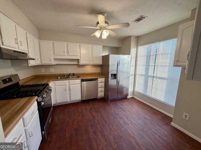 2939 Aspen Woods Ent, Atlanta, GA 30360