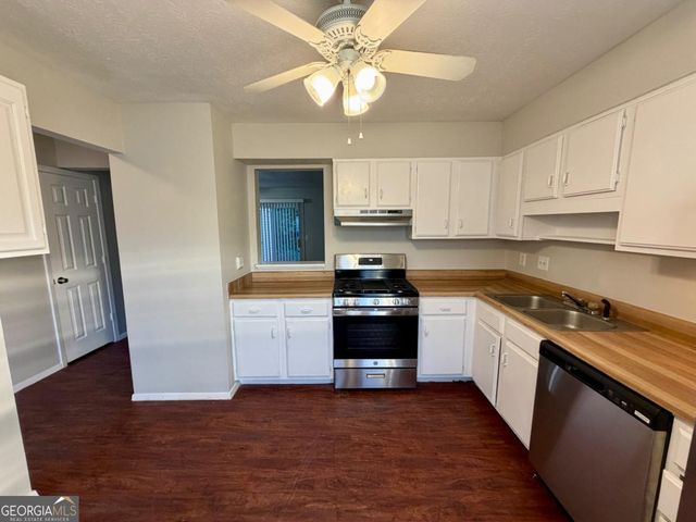 2939 Aspen Woods Ent, Atlanta, GA 30360