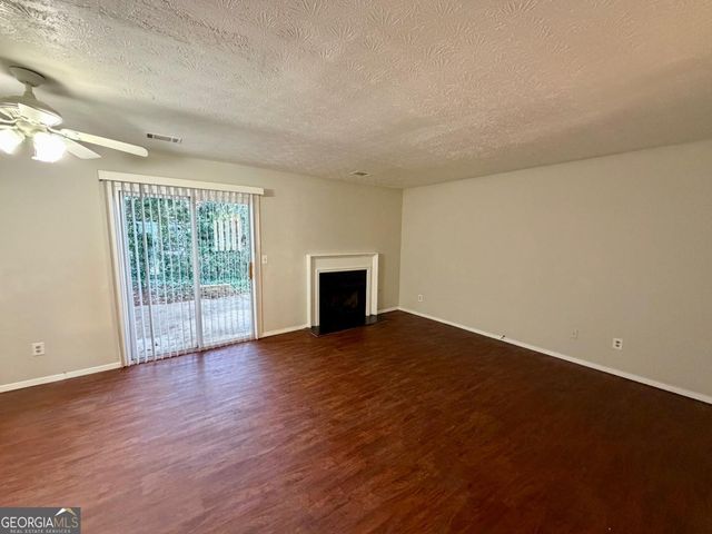 2939 Aspen Woods Ent, Atlanta, GA 30360