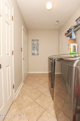 302 Paddock Place, Jacksonville, NC 28546