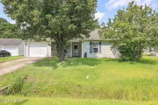 302 Paddock Place, Jacksonville, NC 28546