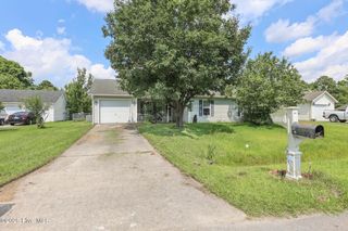 302 Paddock Place, Jacksonville, NC 28546