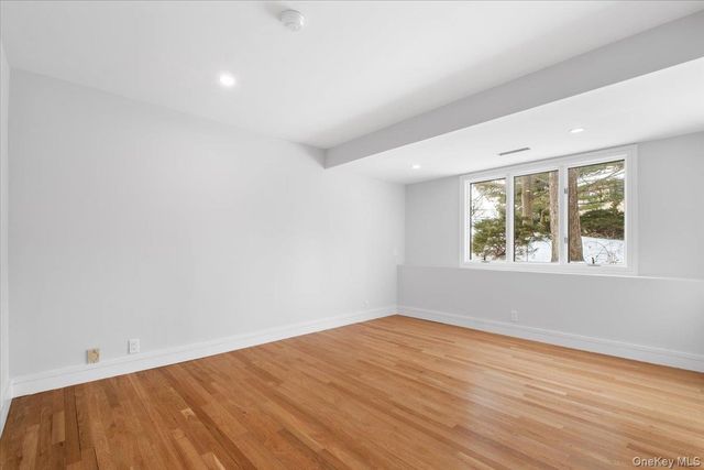 9 Shady Road, Ardsley, NY 10502