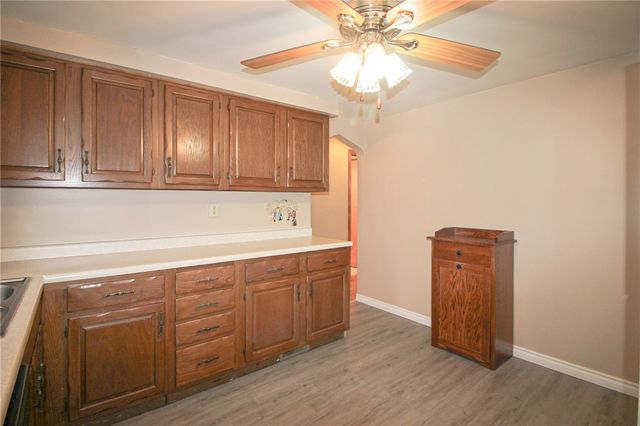 164 Gill Hall Rd, Jefferson Hills, PA 15025